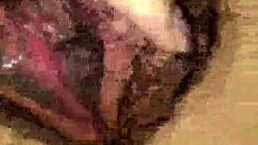 b� liếm lồn em họ ang ngủ, kissing young cousin passionately