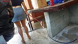 我老婆走了，性感女佣把我的鸡巴塞进去！