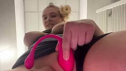 wanna see extreme pussy fingering and anal plug close-up?