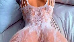 beautiful latina goddess shaking her big ass hard.