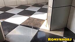 subir na laje da vizinha ela colocando roupa na corda botei tudo nela na pele gozei muito video completo no red