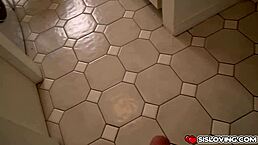 IZZY LUSH SPREAD HER LEGS AND GETS BANGED LIKE A SPREADEAGLE IN DOGGYSTYLE MISSIONARY FACIAL