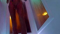 kendra cole bathes in the shower