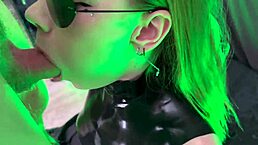 黑客帝国电影引发热辣三人行动作！