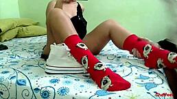 damn, my teacher’s fetish girlfriend teases with her feet and gets me off!