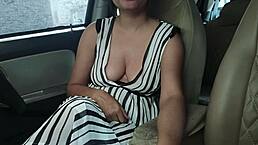 车里冒险手淫给哥们 户外性爱超刺激