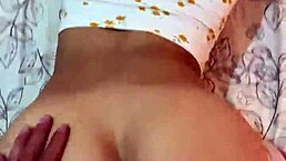 Mi amigo me coge como una perra y eyacula dentro de mi