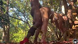 Lil D 和 Valerie Kay 的喷气滑雪冒险在佛罗里达继续