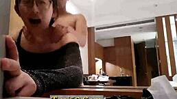 天啊，我戴眼镜的中国女友和我操得超猛