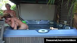 熟女黛奥克斯玛户外野战狂玩