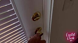 意外被爸的女友内衣诱惑 什么狂野之旅！