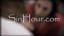 黑人老师安娜·福克斯猛操学生伊莱亚斯·卡什