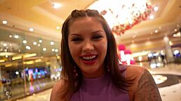 leah winters in clown cosplay