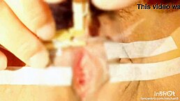 嘿，我爱吸吮捏弄那阴蒂！想加入这狂野捆绑玩吗？😈