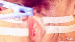 嘿，我爱吸吮捏弄那阴蒂！想加入这狂野捆绑玩吗？😈