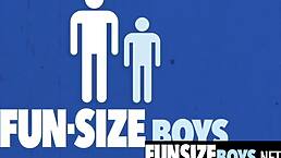 Cute boy Austin Young takes monster cock in ass 😍