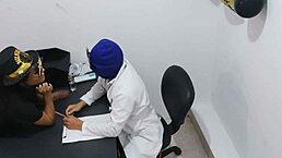 蒙面医生办公室操护士前派对