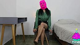 哇，Jade Casillas能扛住这野性试镜大奶性感脚吗？