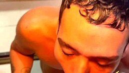 首次群交，从四面八方挨插