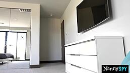 绝望保姆吸老板大屌避免坐牢