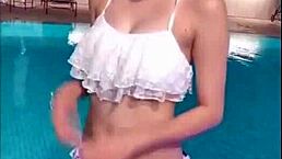 日本性感大奶舞 嗯 超热辣呀