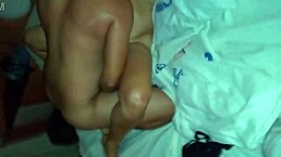 可爱泰国少女感受每一寸深入