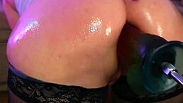 fuck that huge anal pawg with the oiled big ass and wet pussy using toys!