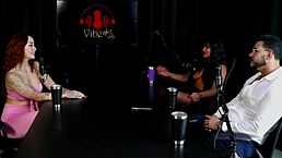 safada teases with tits and sways for her fiancé