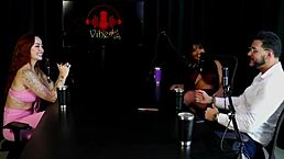 safada teases with tits and sways for her fiancé