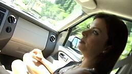 黑发妈妈被舔穴猛干超爽