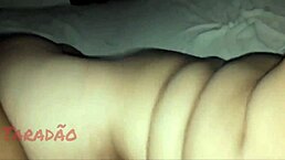 comendo o cuzinho e gozando na cara da puta in this cuckold scene