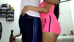 拉丁辣妻诱惑老公来场热辣口交