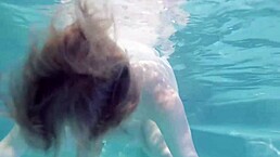 wanna watch sunny lane suck underwater?