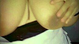 Tu mucama bien puta quiere pija