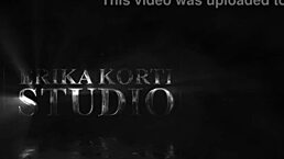 骚货Violet被尿淋双插猛干