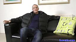 爽！英国熟女后入式后穿内衣狂撸到高潮！