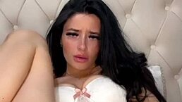 i’m wild for my horny american exchange student girlfriend