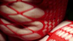 i'm the lady in red fucking and talking dirty