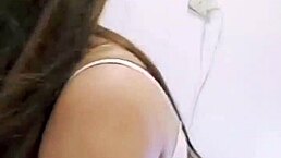 ngentot dengan suami di hotel, so plump and amateur with big ass 😍