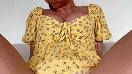 uh, dancin’ an’ strippin’ off my panties in a dress, feelin’ so naughty