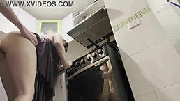 保姆脸被猛干激烈颜射行动