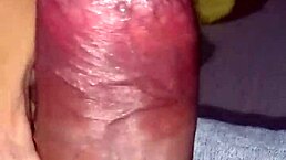 estimulando mi pene con mis manos, sintiendo el placer crecer lentamente mientras me masturbo solo en mi habitacion 😏