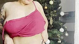 blonde babe with natural boobs and perky nipples drives me wild.