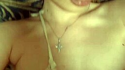 Worshiping her armpits in the bedroom with lipstick and braces