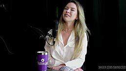 我迷上了米莱娜·莫罗和蒂法尼·罗查在红色透明摇摆派对第一部分