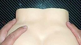 糖糖被后入猛干直到我射在她巨臀上