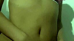 Sweet and sweet, this girl shows her sets