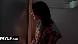 继母被继子和恶霸双插 饥渴肛交故事里满是精液