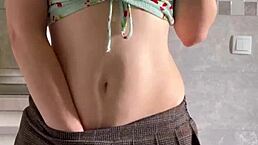 hey, wanna watch cute maiskii touch herself with a dildo?