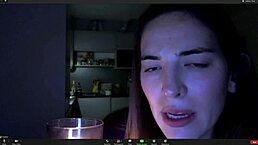 gostosox1jaka brunette takes it hard in anal play